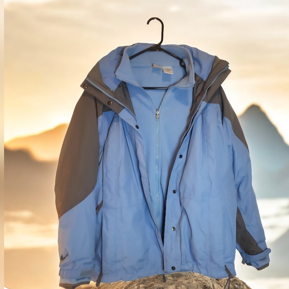 The North Face Sz Med Blue and Gray Fleece Jacket